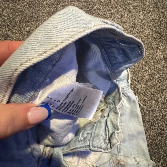 Distressed Light Blue Denim Shorts American Eagle - Picture 4 of 4